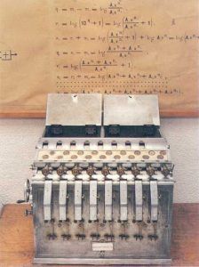 foto de M&aacute;quina alg&eacute;brica