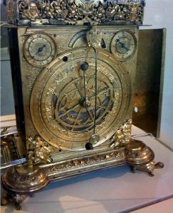 foto de reloj astron&oacute;mico