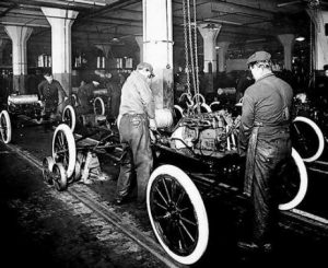 Imagen de cadena de montaje de Ford