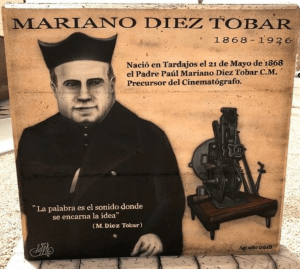 Imagen de un monolito en homenaje a Mariano D&iacute;ez Tovar